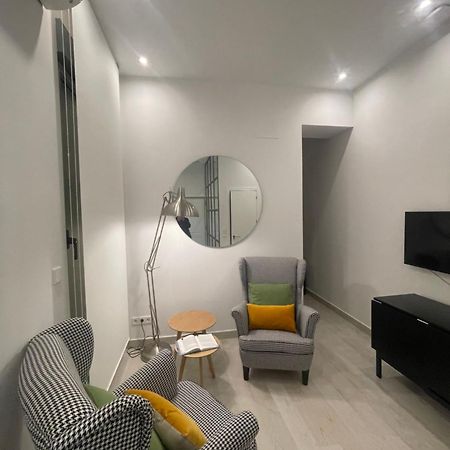 Casa De Huespedes Almirante Madrid Leilighet Eksteriør bilde